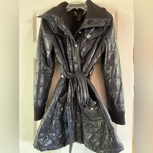 FLATTERING MARC JACOBS PUFFER COAT IN DARK NAVY/BLACK SIZE LARGE SO COMFY!!